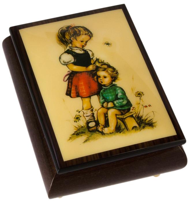Nr.100-02-08 Mädchen und Knabe auf Bänkli